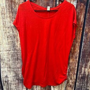 🤑5/$25🤑 Old Navy Red Maternity Top
